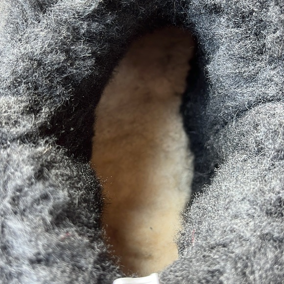 Bear Paw Black Booties Sz 9 - Picture 12 of 14